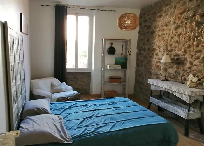 Belle Maison De Caractere Dans Village Et Sa Piscine Privee 7 Pers- 3 Chambres - 12 Rue Emile Zola
